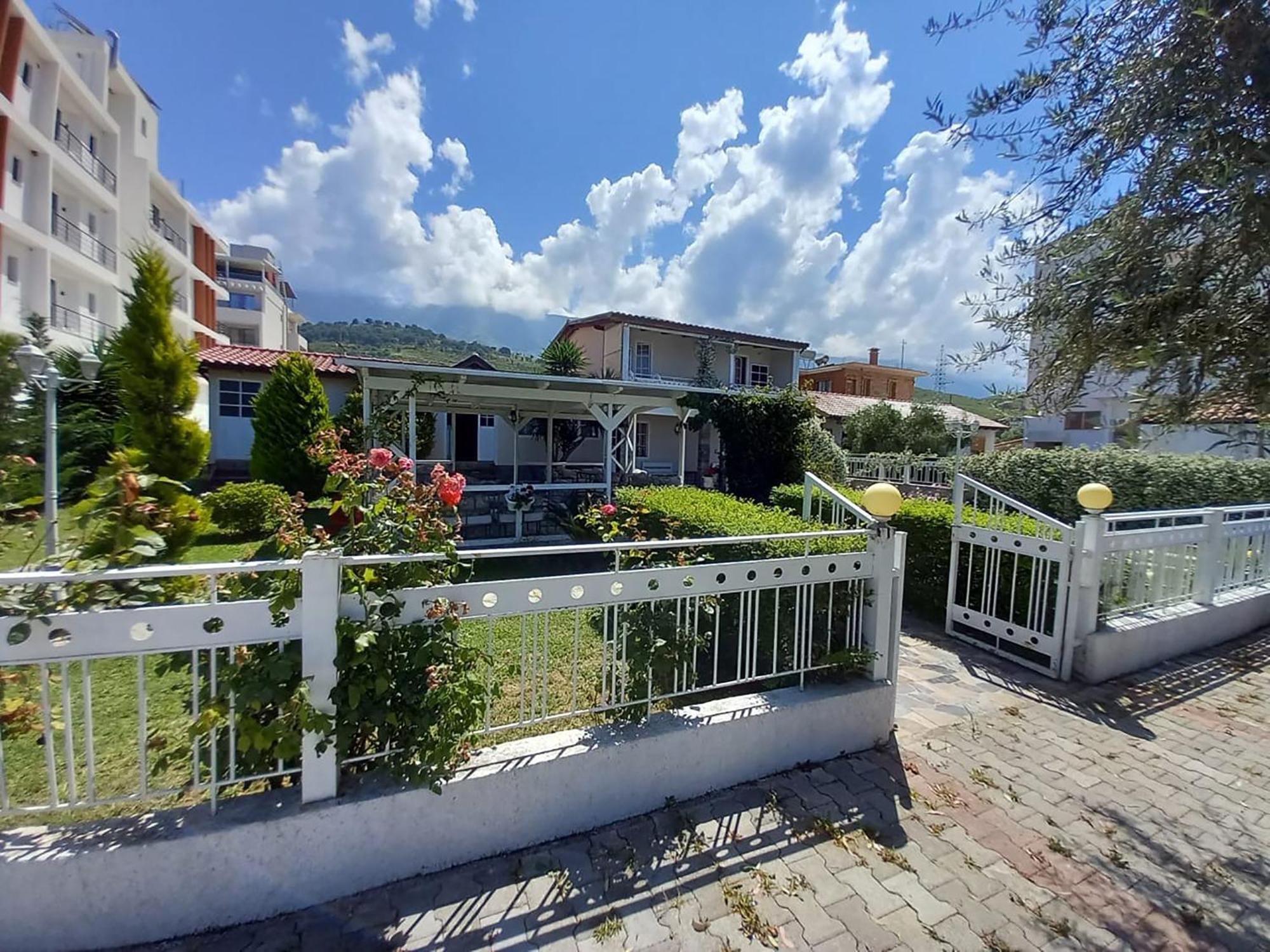 Nili Hotel Vlorë Εξωτερικό φωτογραφία