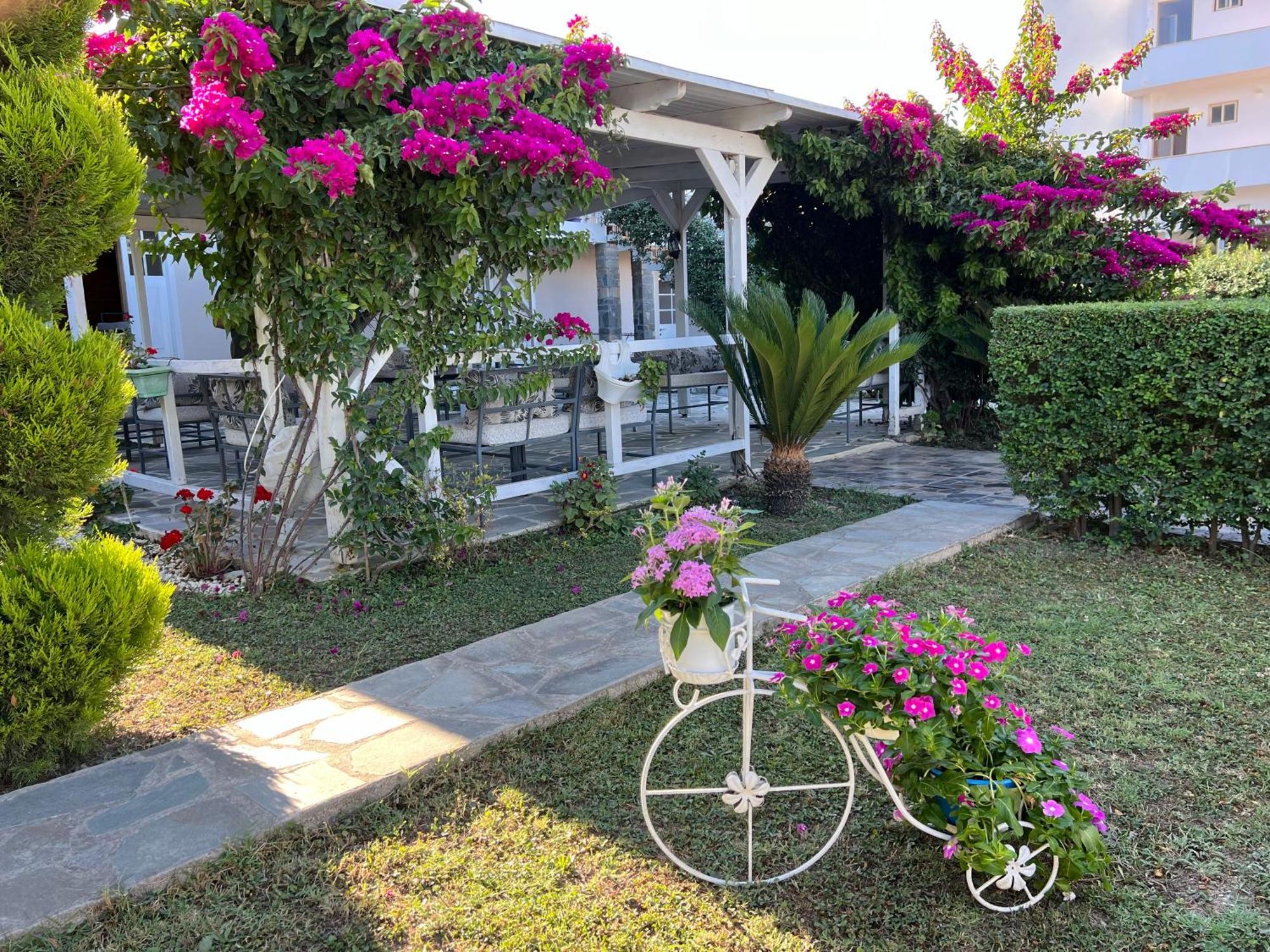 Nili Hotel Vlorë Εξωτερικό φωτογραφία